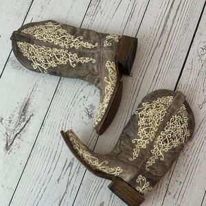 Embroidered CORRAL Western Boots - Size 8M